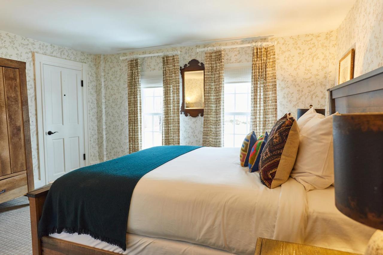 Shelter Harbor Inn Westerly Bagian luar foto