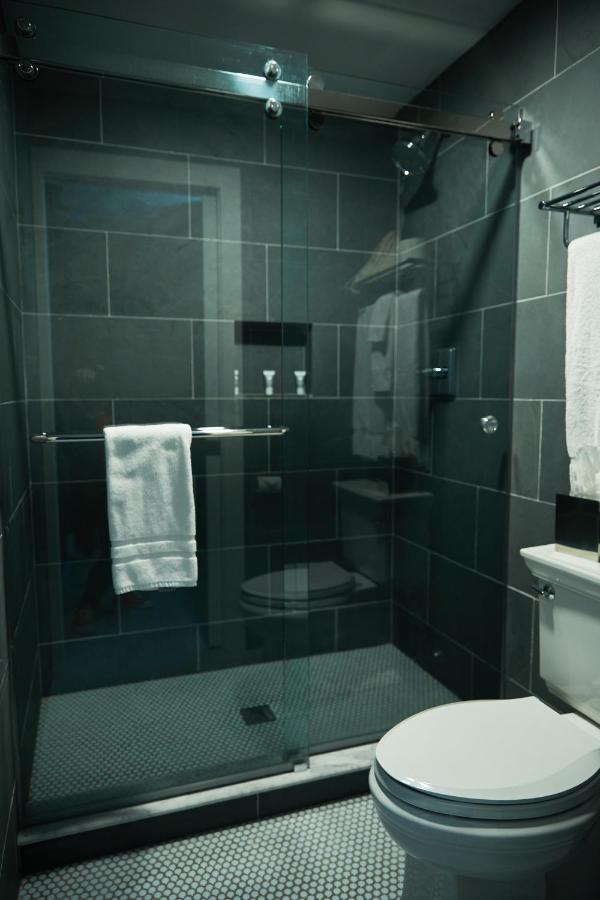 Shelter Harbor Inn Westerly Bagian luar foto