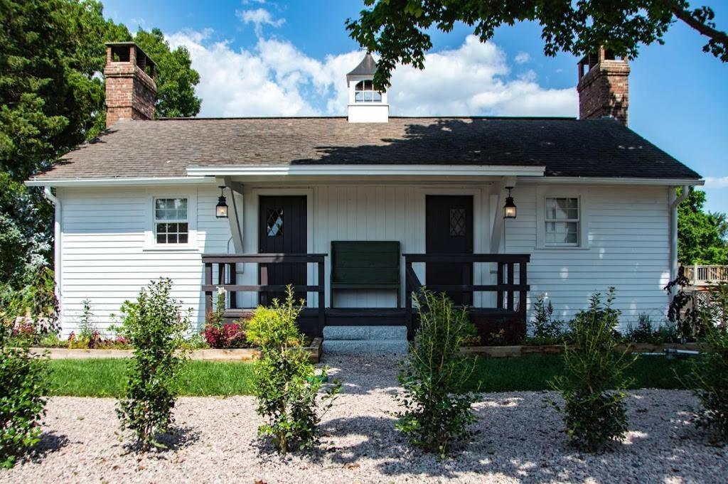 Shelter Harbor Inn Westerly Bagian luar foto